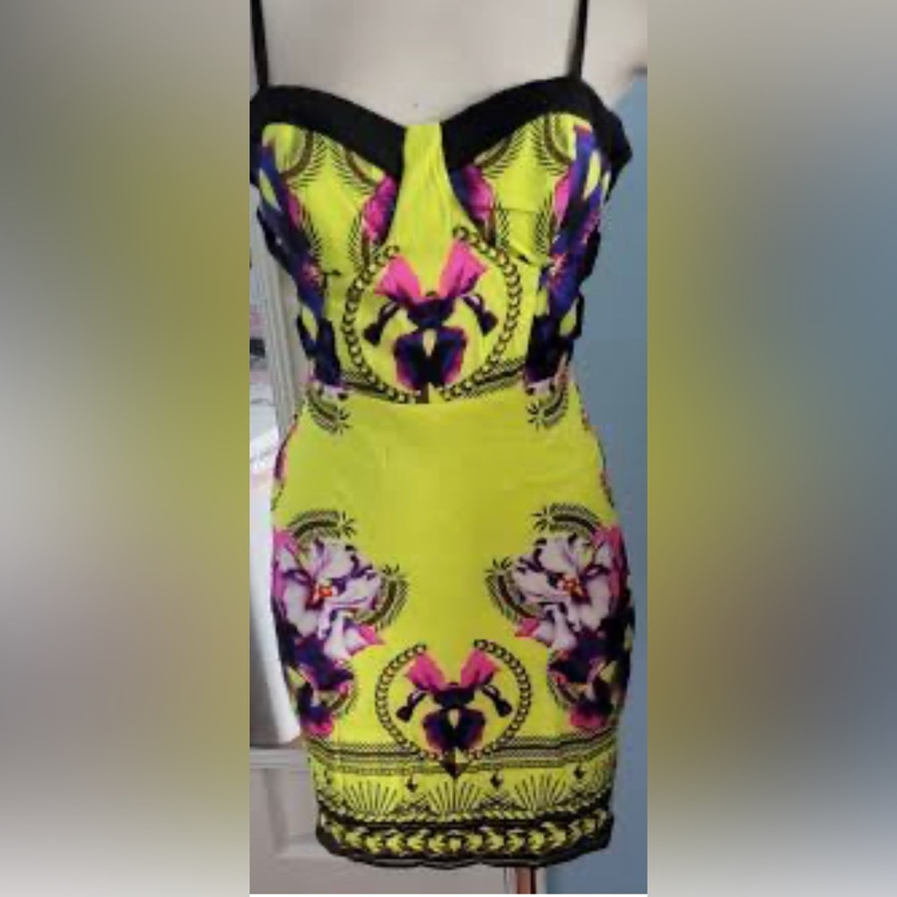 2b bebe Beautiful Dress - XS